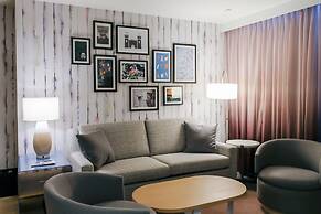 The Viv Hotel, Anaheim, a Tribute Portfolio Hotel