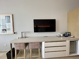 The Viv Hotel, Anaheim, a Tribute Portfolio Hotel