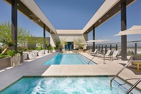The Viv Hotel, Anaheim, a Tribute Portfolio Hotel
