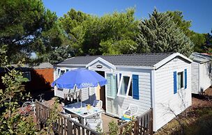 Mobile Home w/ Garden