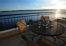 Citybreak Apartman With Private Beach Near Split