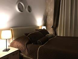 Central Business Apartment