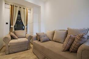 Central Business Apartment