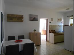 Apartment Near Novalja Center
