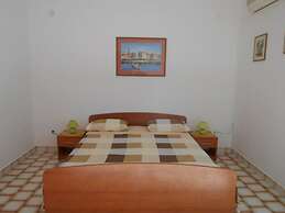 Apartment Near Novalja Center