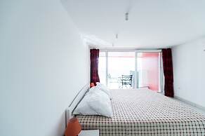 No5 Penthouse 2 Bedroom Apartment