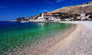 Comfortable Apartment in Stari Grad