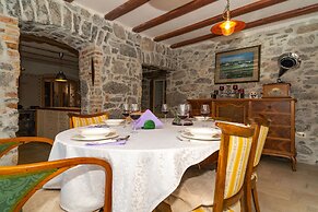 Villa Salvia With Pool