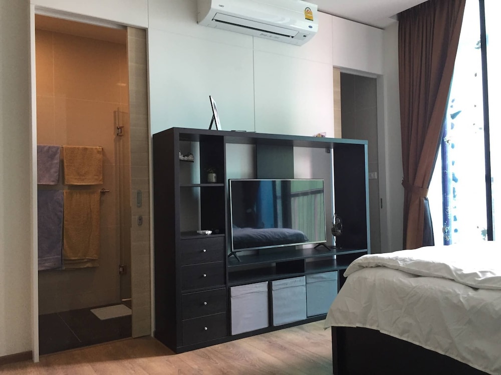 1br Park24, Lux Condo City Cente, 500m bts E5, Skytop Pool