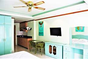 View Talay 1B Pattaya Popular Complex Large Pool Modern Studio Apartme