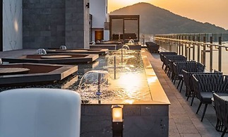 Stubborn Hotel