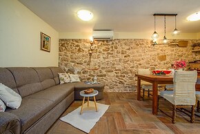 Holiday Home Stone Wall
