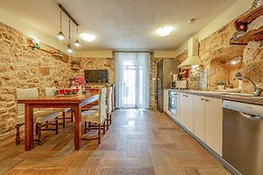 Holiday Home Stone Wall