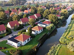 Detached Holiday Home With Jetty Near Hoorn