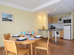 Villa in France With Golf Course & Pool