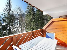 Alpine Studio w/ Balcony