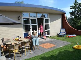 Bungalow in 's-gravenzande With Nautical Charm
