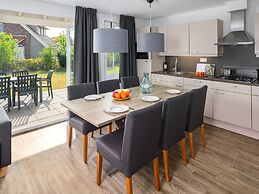 Villa in Arcen With Free Thermal Bath Access