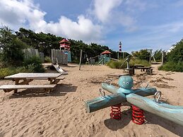 Ameland Lodge w/ Veranda