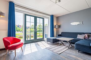 Lakeside Villa in Volendam