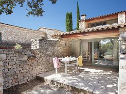 Provencal Escape With Pool