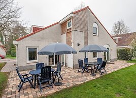 Villa in Arcen With Shower & Garden