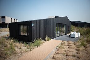 Modified, Modern Lodge Near the Beach