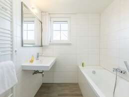 Villa at Klein Vink With Thermal Baths Access