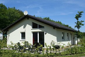 Bungalow Near Eifel Ski Lift