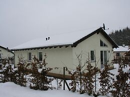 Bungalow Near Eifel Ski Lift