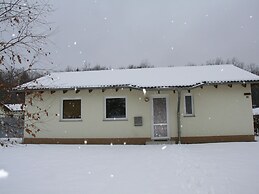Bungalow Near Eifel Ski Lift