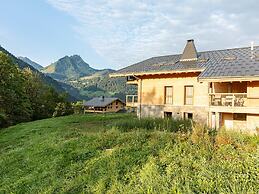 Charming Alps Apartment