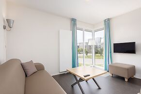 Modern Lodge With two Bathrooms, Near the Beach