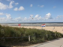 Nice Holiday Home with Dishwasher near Dunes