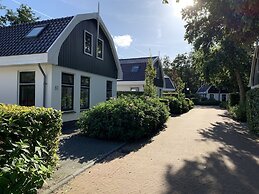 Nice Holiday Home with Dishwasher near Dunes