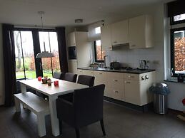 Nice Holiday Home with Dishwasher near Dunes