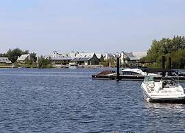 Villa Oesterdam Sleeps 10 Persons
