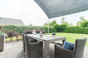 Modern Holiday Home Between Schoorl and Bergen
