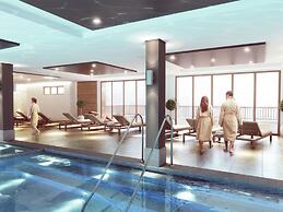 Chalet in Paradiski With Spa & Pool Access