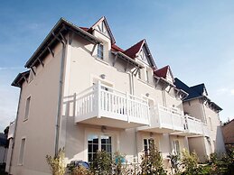 Apartment in Cabourg Near Beaches