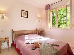 Comfortable Apartment With air Conditioning in the Luberon