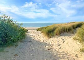 Semi-detached Villa With Microwave Near the Beach