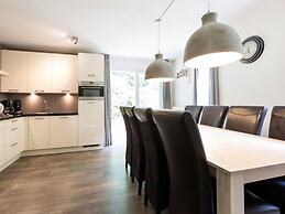 Nature-set Villa With Microwave Oven