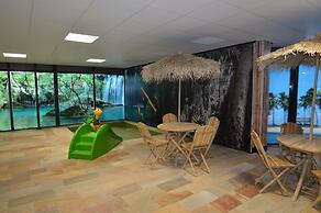 Nature-set Villa With Microwave Oven