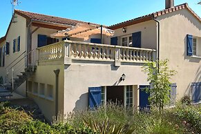 Villa With Garden Near Beautiful Golf Course
