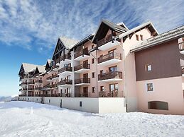 Apartment in Valmeinier With Valley Views