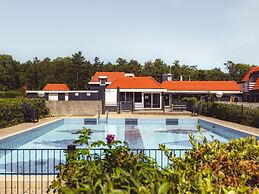 Apartment in De Koog With Free Parking