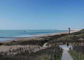 Sunny Zeeland Getaway
