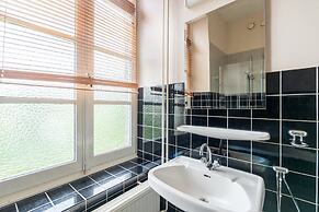Limburg Mansion With Spa Near Forest