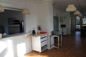 Auberge de Jeunesse Orléans Centre Ville - Hostel